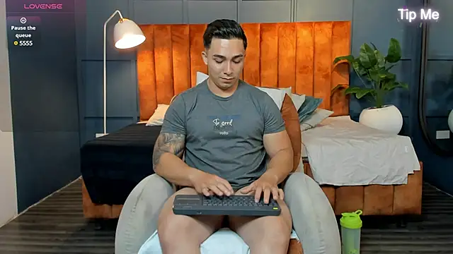 Ryan Hunt online show from January 28, 2025, 3:14 pm