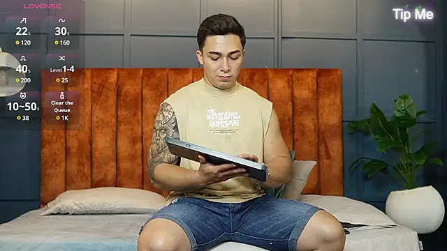 Ryan Hunt online show from March 12, 2025, 11:42 am