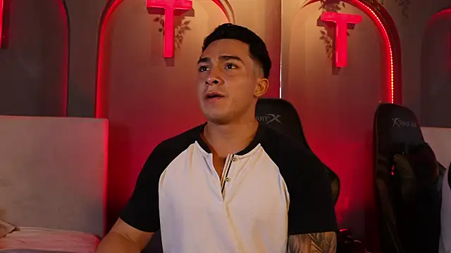 Ryan Hunt online show from October 5, 2025, 1:37 am