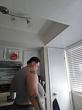 Snapshot of DevilDahm chatting on December 15, 2025, 9:41 pm DevilDahm online show from December 15, 2025, 9:41 pm