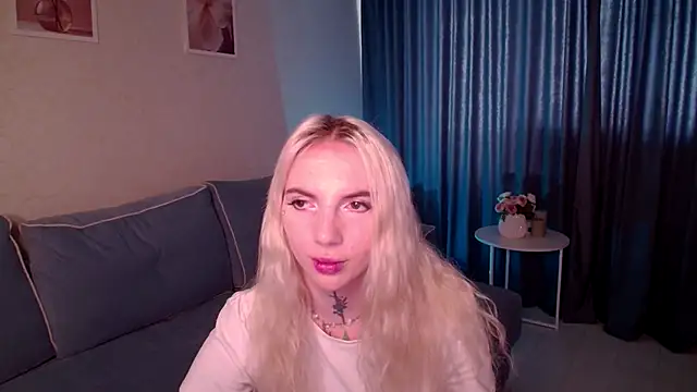 AnneTenet online show from September 19, 2025, 9:22 am