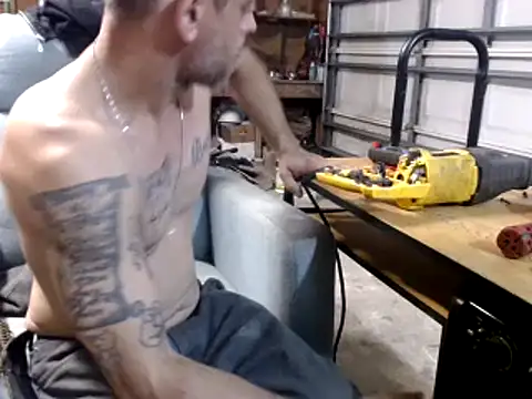 Buffshagswell online show from March 12, 2025, 3:46 am