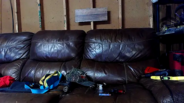 Buffshagswell online show from September 12, 2025, 5:46 pm