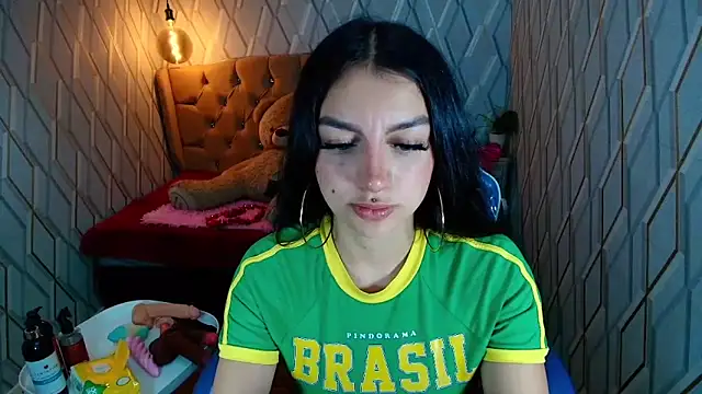 Snapshot of Angelchristix chatting on May 12, 2026, 2:14 pm Angelchristix online show from May 12, 2026, 2:14 pm