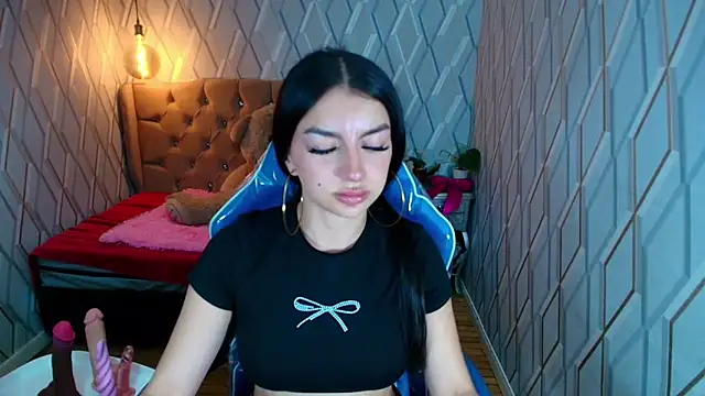 Snapshot of Angelchristix chatting on May 14, 2026, 2:02 pm Angelchristix online show from May 14, 2026, 2:02 pm