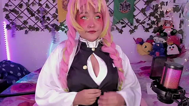 Snapshot of cutepie_uwu_ chatting on January 8, 2025, 7:56 pm cutepie uwu online show from January 8, 2025, 7:56 pm