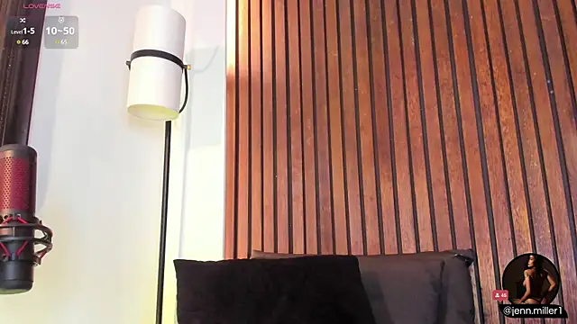 Jennmiiller  online show from March 7, 2025, 3:07 pm