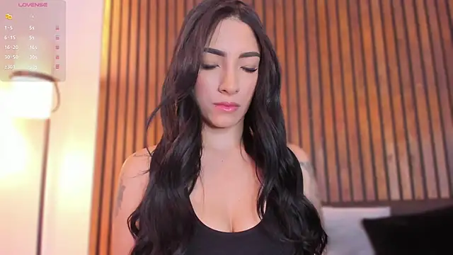 Jennmiiller  online show from March 20, 2025, 11:49 am