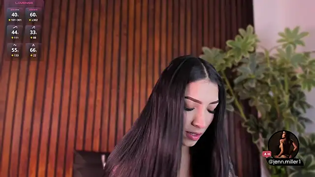 Jennmiiller  online show from December 2, 2025, 11:37 am