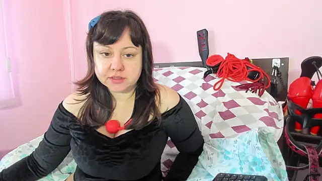 Snapshot of HotSweetAngel chatting on February 20, 2025, 7:12 am HotSweetAngel online show from February 20, 2025, 7:12 am