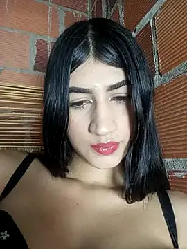 Julix A online show from January 19, 2025, 7:46 am