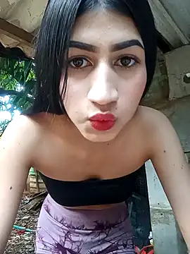 Julix A online show from January 21, 2025, 4:48 pm