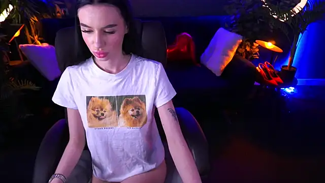 Snow WhiteeeX online show from March 19, 2025, 10:00 am