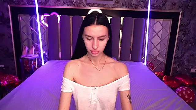 Snow WhiteeeX online show from February 14, 2026, 6:43 am