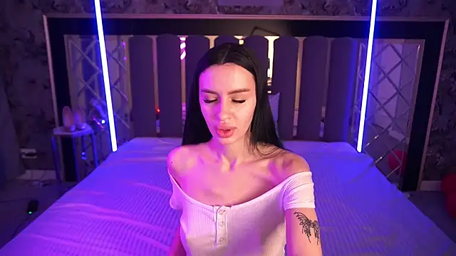 Snow WhiteeeX online show from March 10, 2026, 6:40 am