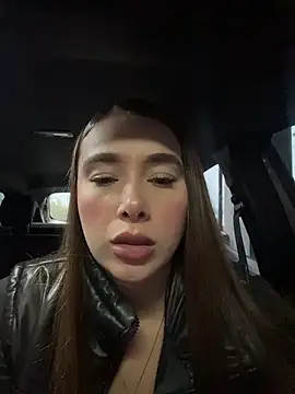 Lanataylor- online show from April 5, 2026, 10:29 pm