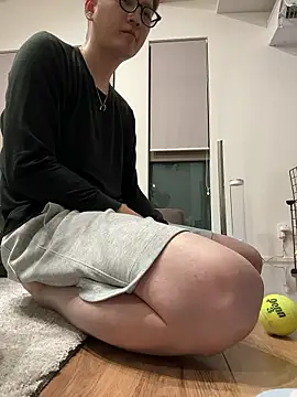 kensnb online show from November 10, 2025, 8:08 pm