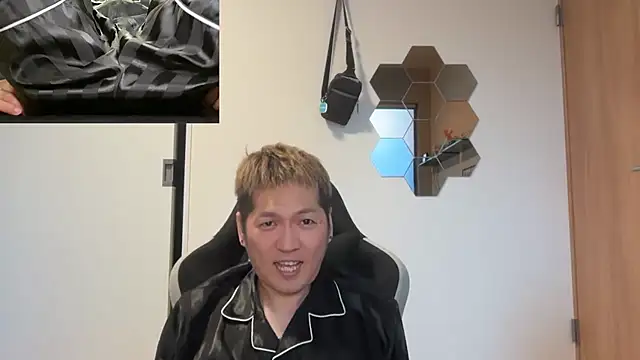 kensnb online show from April 21, 2026, 8:34 pm