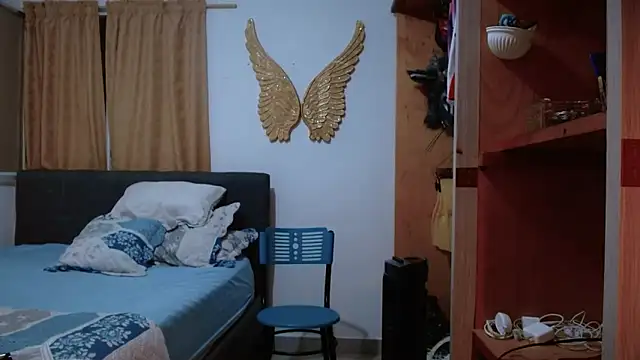 cataafitt online show from April 19, 2026, 3:39 am