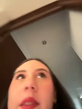  ISABELLA HOT  online show from December 14, 2025, 12:43 pm