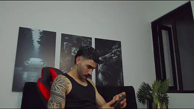 Austin bolt online show from February 12, 2025, 1:52 am