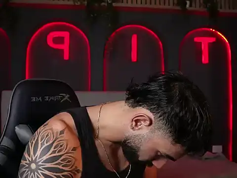 Austin bolt online show from November 11, 2025, 3:17 am