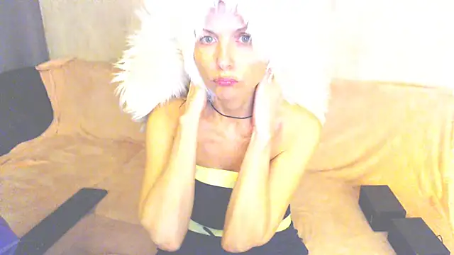 Snapshot of Elizabe_th chatting on September 11, 2025, 1:17 am Elizabe th online show from September 11, 2025, 1:17 am