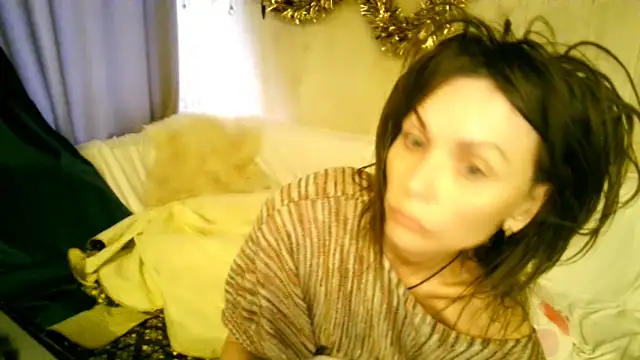 Snapshot of Elizabe_th chatting on February 20, 2026, 12:27 pm Elizabe th online show from February 20, 2026, 12:27 pm