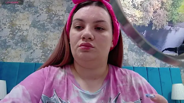 MelanieBrownn online show from December 29, 2024, 8:37 pm