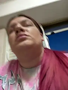 MelanieBrownn online show from March 12, 2025, 4:46 pm