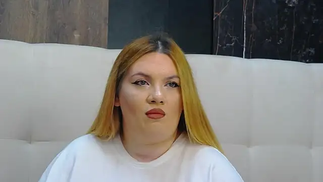 MelanieBrownn online show from November 12, 2025, 3:45 pm