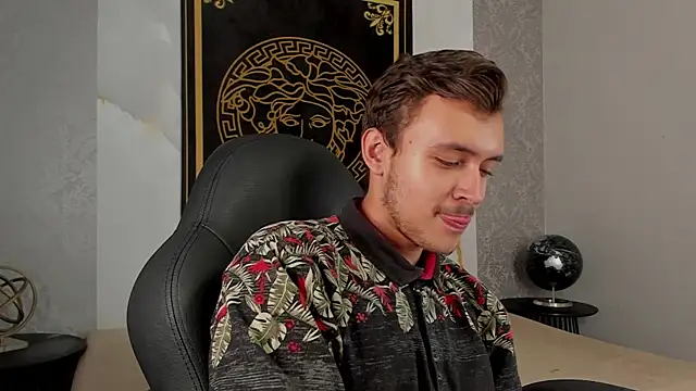 Desmon Clark online show from January 27, 2025, 9:33 pm