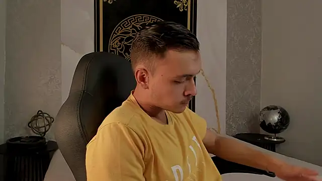 Desmon Clark online show from February 20, 2025, 6:35 pm