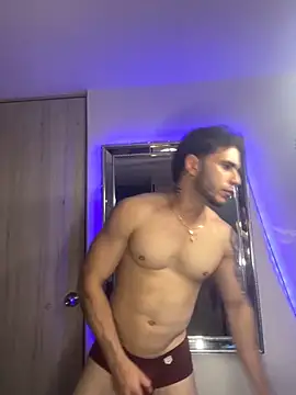 Tayler duster online show from January 9, 2025, 6:06 am