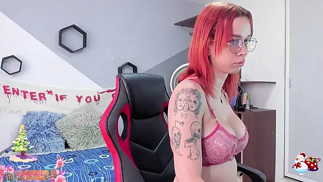 Danniela rivera online show from December 17, 2024, 3:06 pm