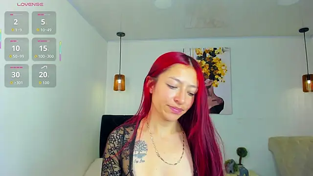 Scarlett  bell online show from October 4, 2025, 1:20 pm