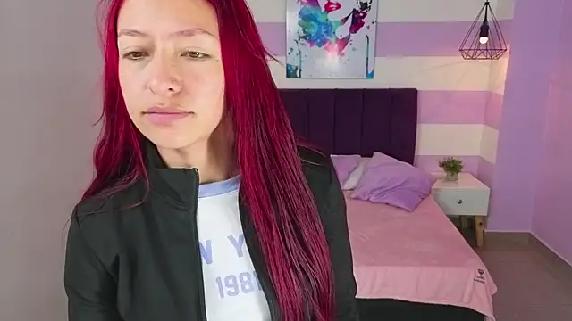 Scarlett  bell online show from March 19, 2026, 11:47 am