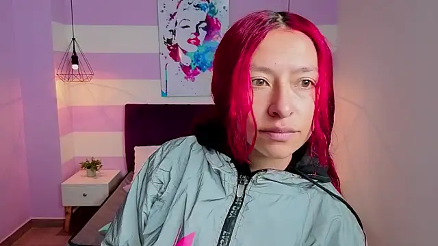 Scarlett  bell online show from April 15, 2026, 12:12 pm