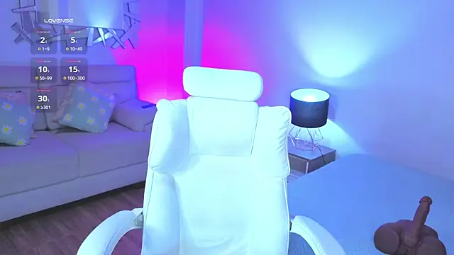 Eliie Ruizz online show from March 13, 2026, 3:46 am