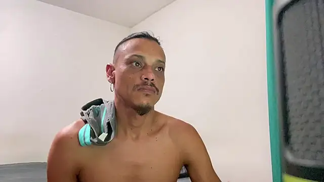 villanocat online show from December 15, 2024, 5:23 am