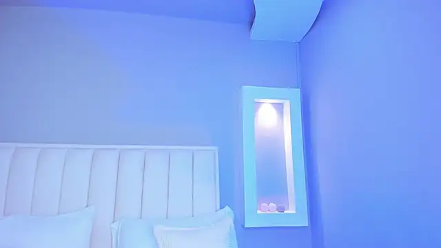 HannaPaola online show from November 7, 2025, 10:32 pm