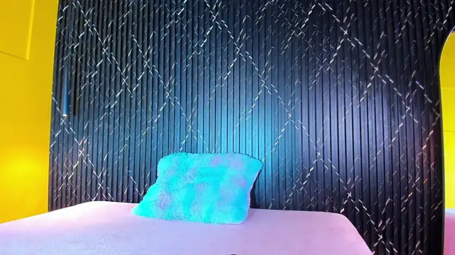 valentina lux online show from October 3, 2025, 8:17 pm