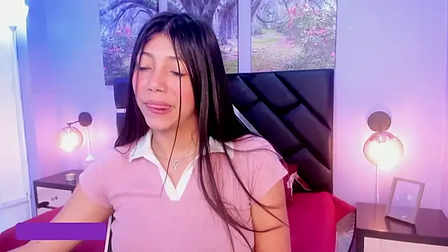 KimberlyVillaLobos online show from February 24, 2025, 2:48 pm