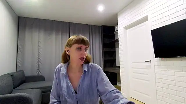 Daniella Lorente online show from October 24, 2025, 10:50 pm