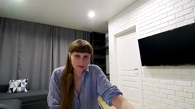 Daniella Lorente online show from April 20, 2026, 8:32 pm