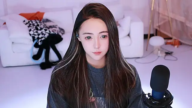 Roseonly  online show from March 31, 2026, 7:31 am