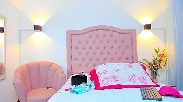 JulieeHabubu online show from October 24, 2025, 3:25 am