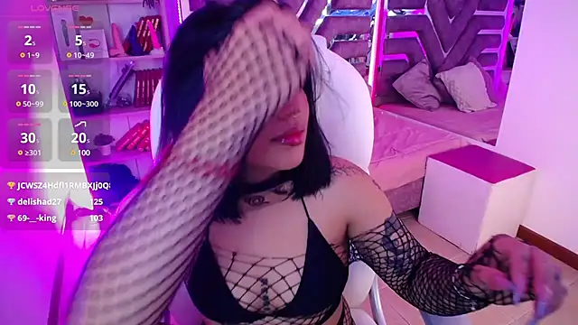 Snapshot of AliceWalker_11 chatting on February 1, 2025, 10:55 pm AliceWalker 11 online show from February 1, 2025, 10:55 pm