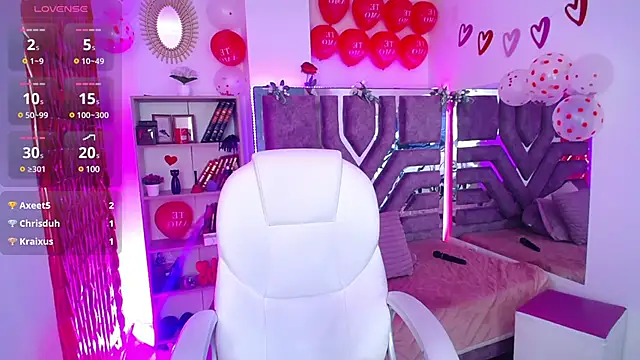 Snapshot of AliceWalker_11 chatting on February 16, 2025, 2:31 am AliceWalker 11 online show from February 16, 2025, 2:31 am