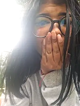 Snapshot of AliceWalker_11 chatting on March 7, 2025, 6:54 pm AliceWalker 11 online show from March 7, 2025, 6:54 pm